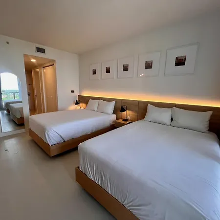Studio Luxury Ocean Views Apt In Hallandale Beach